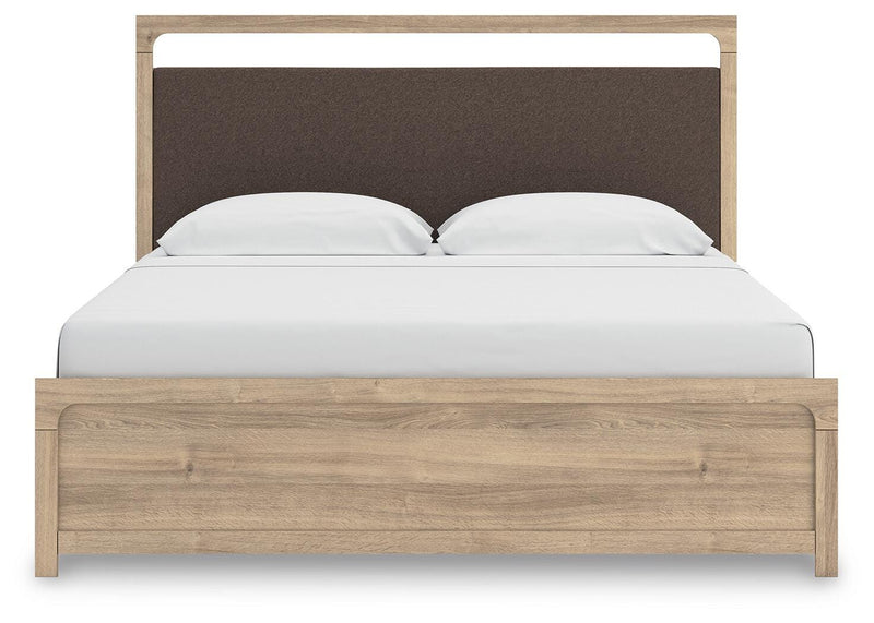 Kinlanni Upholstered Bed