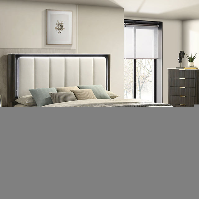 Lantrisant E.King Bed