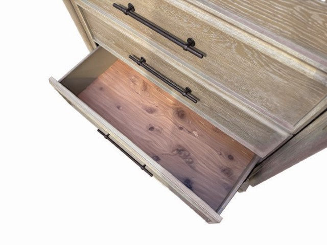 Midhurst Chest