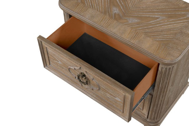 Lyris Nightstand